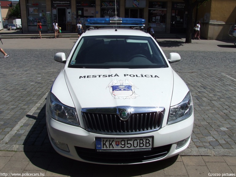 Skoda Octavia II, fotó: Gzozzo pictures
Keywords: Szlovákia szlovák rendőrség rendőrautó rendőr police policecar Slovakia slovakian