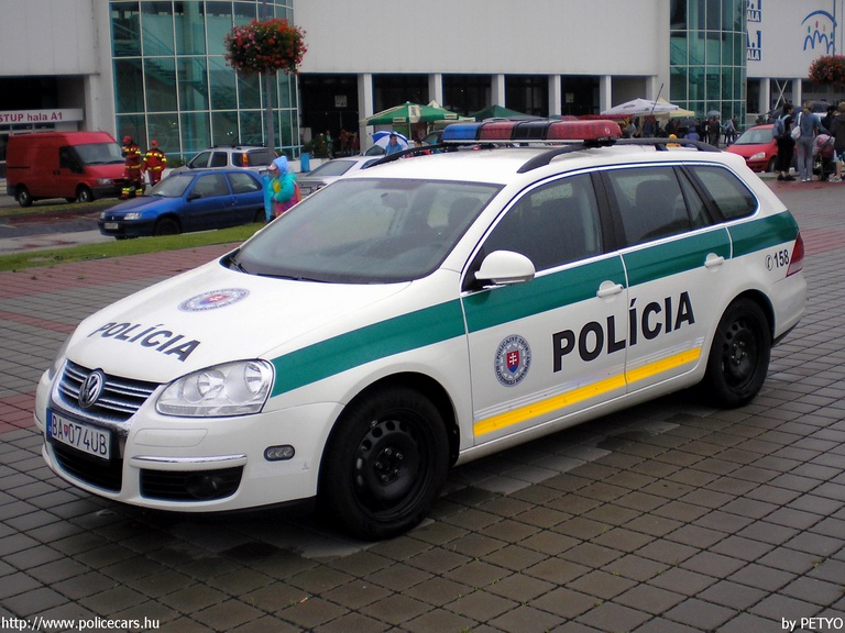 Volkswagen Golf, fotó: PETYO
Keywords: Szlovákia szlovák rendőrség rendőrautó rendőr police policecar Slovakia slovakian