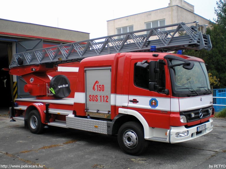Mercedes Atego AZ 30 RENOVUS, fotó: PETYO
Keywords: Szlovákia szlovák tûzoltóság tûzoltóautó tûzoltó fire firetruck Slovakia slovakian