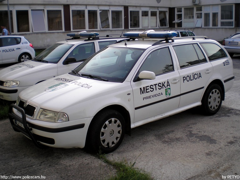 Skoda Octavia, fotó: PETYO
Keywords: Szlovákia szlovák rendőrség rendőrautó rendőr police policecar Slovakia slovakian