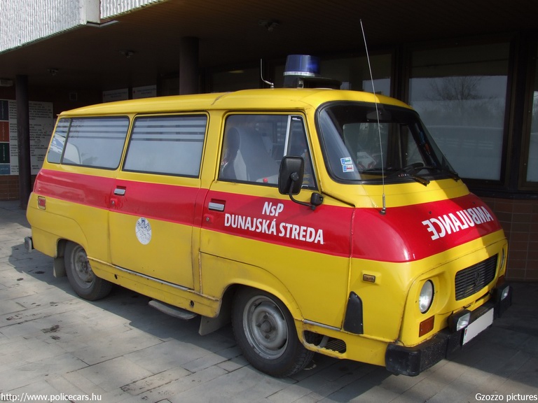 Taz Skoda 1203, fotó: Gzozzo pictures
Keywords: Szlovákia szlovák mentő mentőautó ambulance Slovakia slovakian