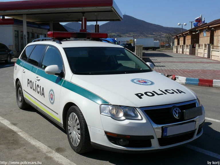 Volkswagen Passat, fotó: korij
Keywords: szlovák Szlovákia rendőr rendőrautó rendőrség police policecar Slovakia slovakian