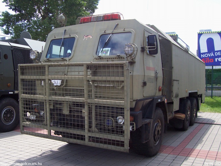 Tatra, fotó: PETYO
Keywords: Szlovákia szlovák rendőrség rendőrautó rendőr police policecar Slovakia slovakian