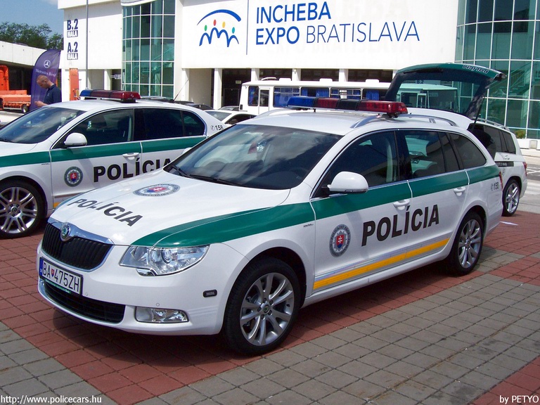 Skoda Superb, fotó: PETYO
Keywords: Szlovákia szlovák rendőrség rendőrautó rendőr police policecar Slovakia slovakian