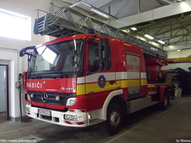 Mercedes-Benz Atego 918, fotó: Bbazsa
Keywords: tûzoltóautó tûzoltó tûzoltóság szlovák Szlovákia NZ-862CX fire firetruck Slovakia slovakian