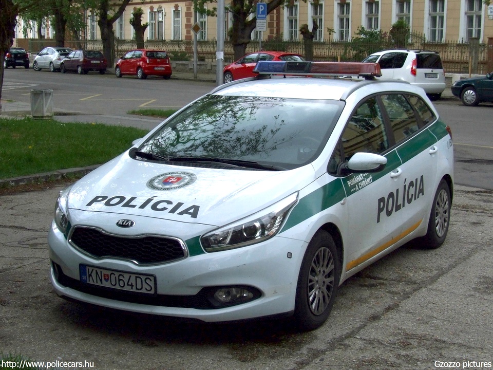 Kia Ceed SW, fotó: Gzozzo pictures
Keywords: szlovák Szlovákia rendőr rendőrautó rendőrség police policecar Slovakia slovakian KN-064DS