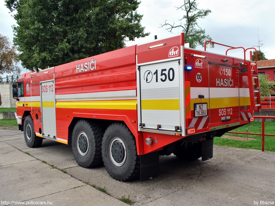 Tatra T815 731R32 25 325 6x6, fotó: Bbazsa
Keywords: tûzoltóautó tûzoltó tûzoltóság szlovák Szlovákia fire firetruck Slovakia slovakian