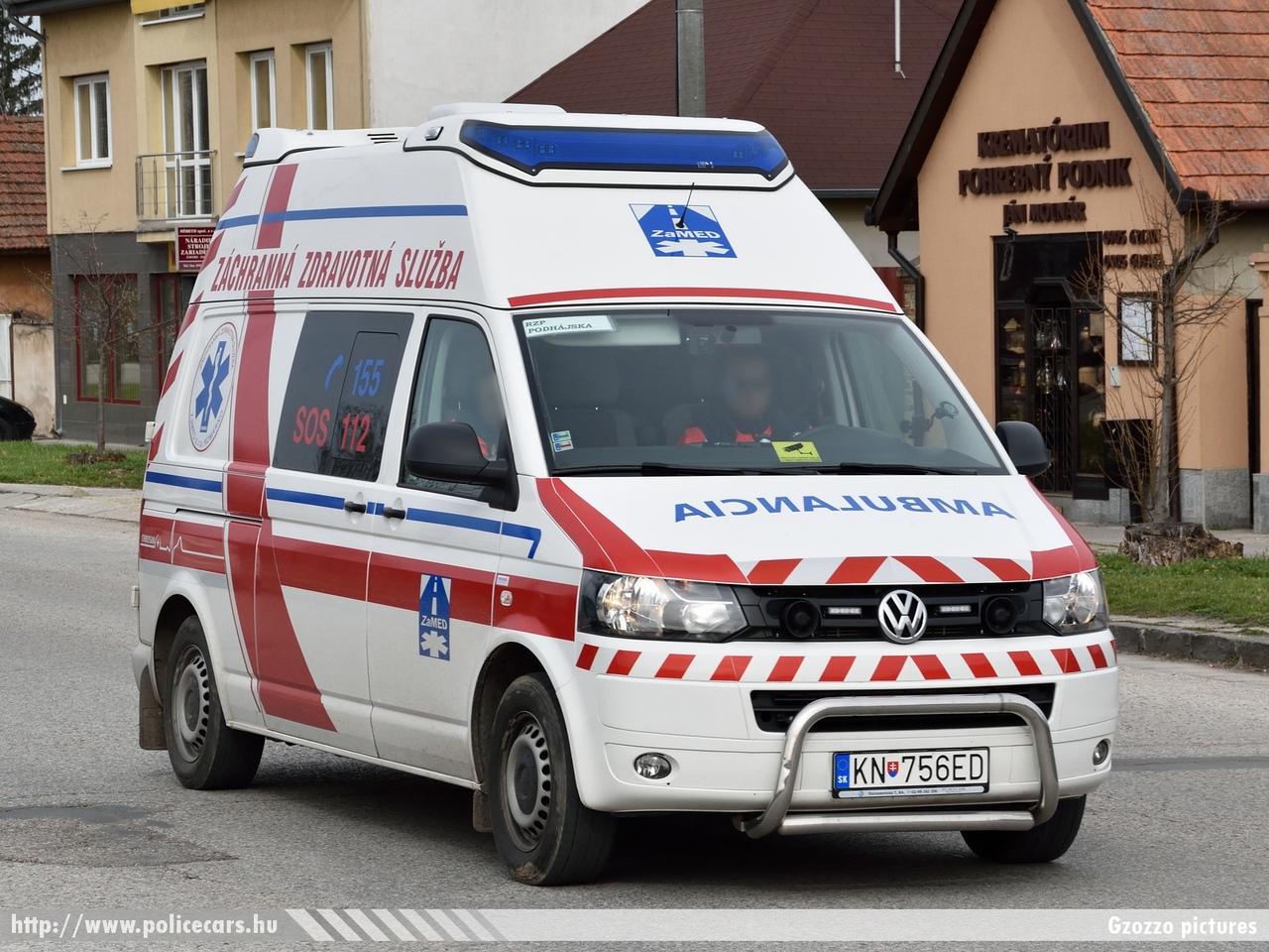 Volkswagen Transporter T5 facelift, fotó: Gzozzo pictures
Keywords: mentő mentőautó szlovák Szlovákia ambulance Slovakia slovakian KN-756ED