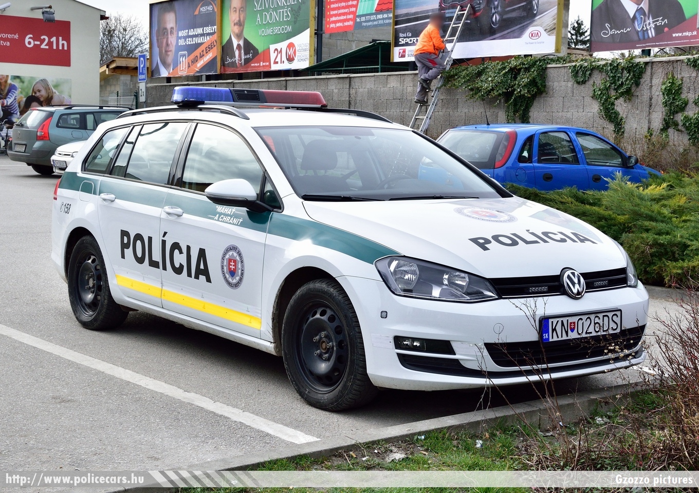 Volkswagen Golf VII Variant, fotó: Gzozzo pictures
Keywords: szlovák Szlovákia rendőr rendőrautó rendőrség police policecar Slovakia slovakian KN-026DS