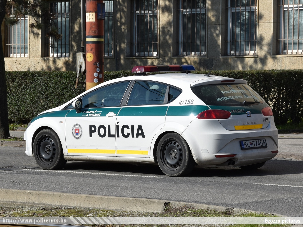Seat Leon, fotó: Gzozzo pictures
Keywords: szlovák Szlovákia rendőr rendőrautó rendőrség police policecar Slovakia slovakian BL-074DA
