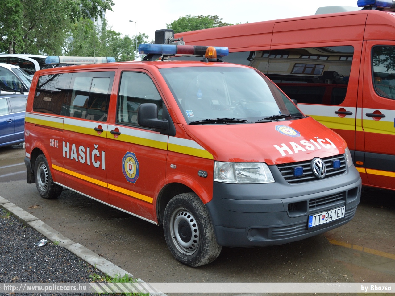Volkswagen Transporter T5, fotó: Bbazsa
Keywords: szlovák Szlovákia tûzoltó tûzoltóautó tûzoltóság fire firetruck Slovakia slovakian TT-941EV