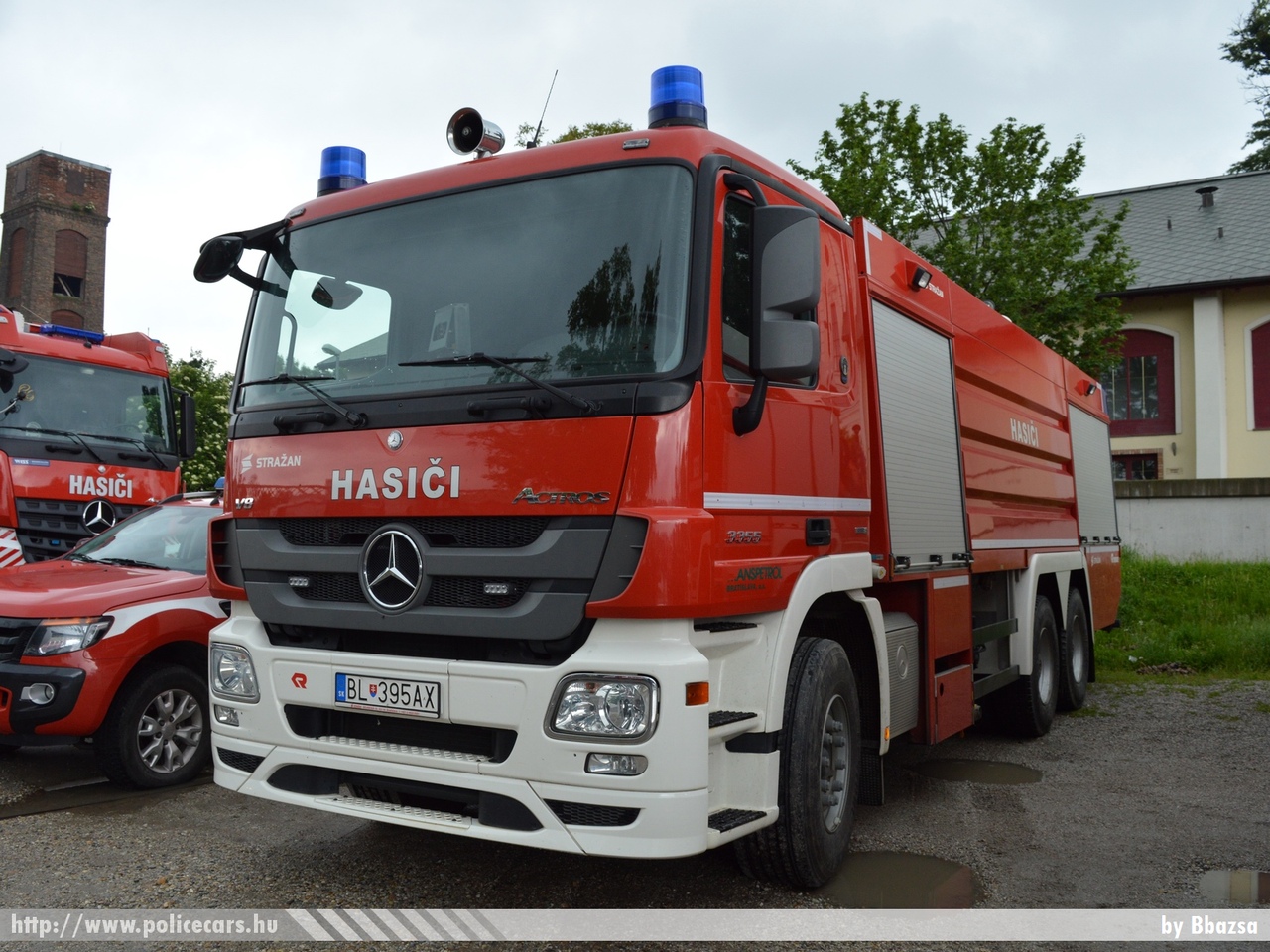 Mercedes-Benz Actros V8 3355 Strazan, Transpetrol, fotó: Bbazsa
Keywords: szlovák Szlovákia tûzoltó tûzoltóautó tûzoltóság fire firetruck Slovakia slovakian