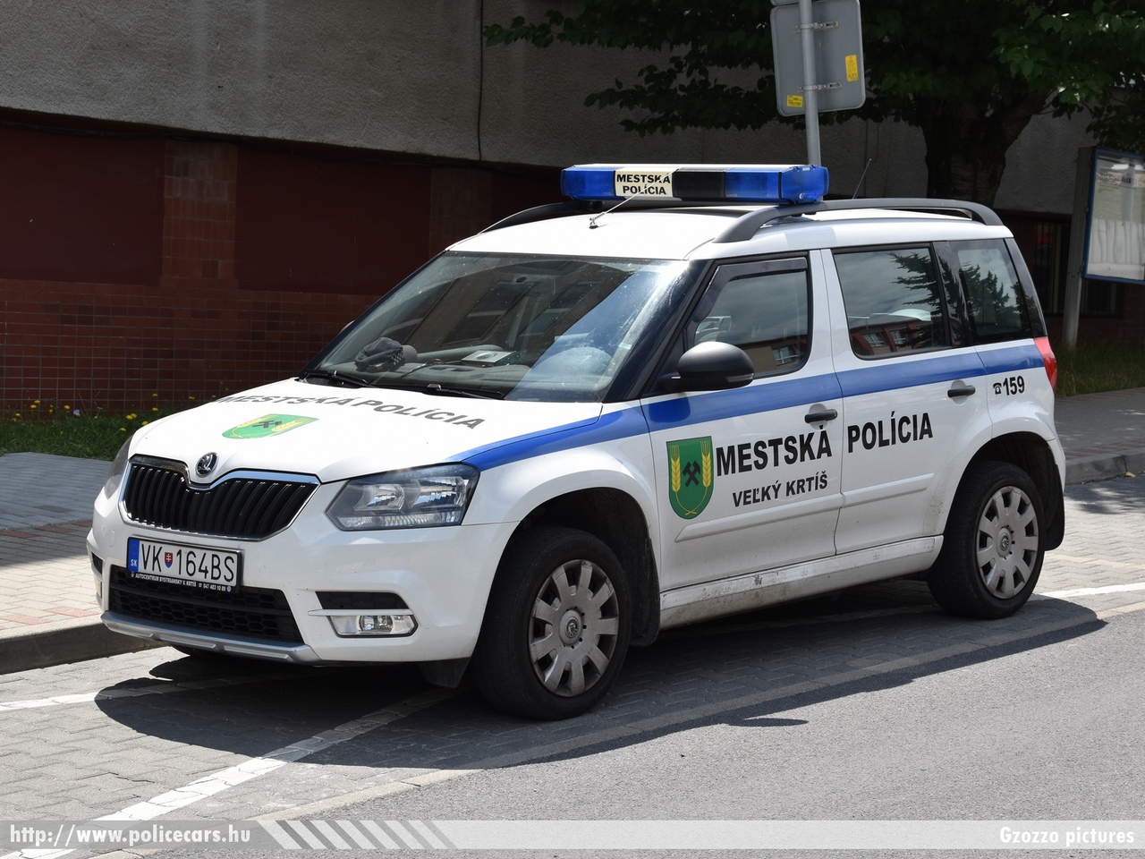 Skoda Yeti, Mestská Polícia Veµký Krtí¹ (Városi Rendõrség Nagykürtös), fotó: Gzozzo pictures 
Keywords: szlovák Szlovákia rendőr rendőrautó rendőrség police policecar Slovakia slovakian VK-164BS