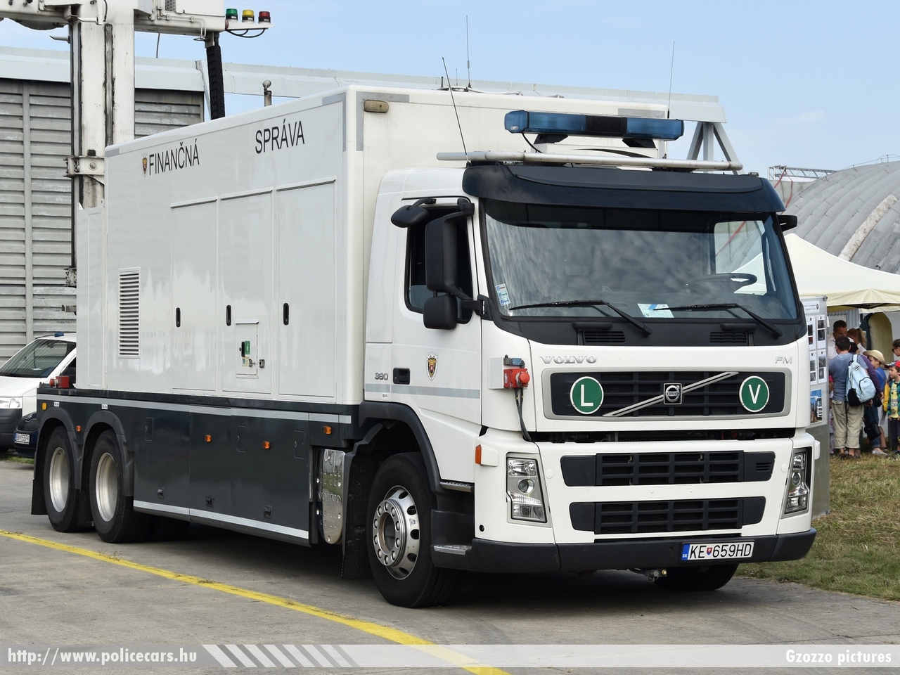 Volvo FM 390, Finanèná správa, fotó: Gzozzo pictures
Keywords: Szlovákia szlovák Slovakia slovakian vám customs