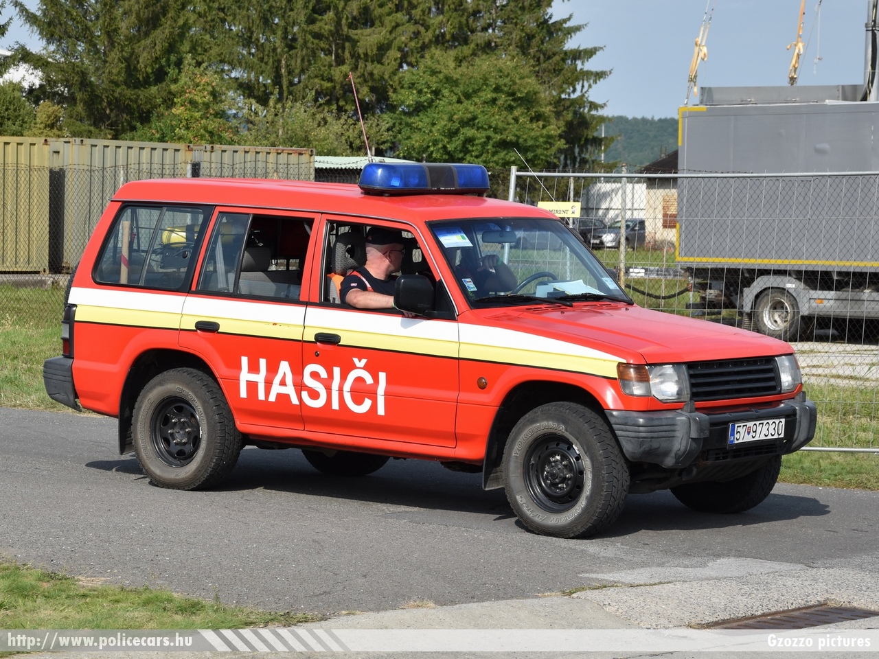Mitsubishi Pajero, fotó: Gzozzo pictures
Keywords: Szlovákia szlovák tûzoltó tûzoltóautó tûzoltóság fire firetruck Slovakia slovakian
