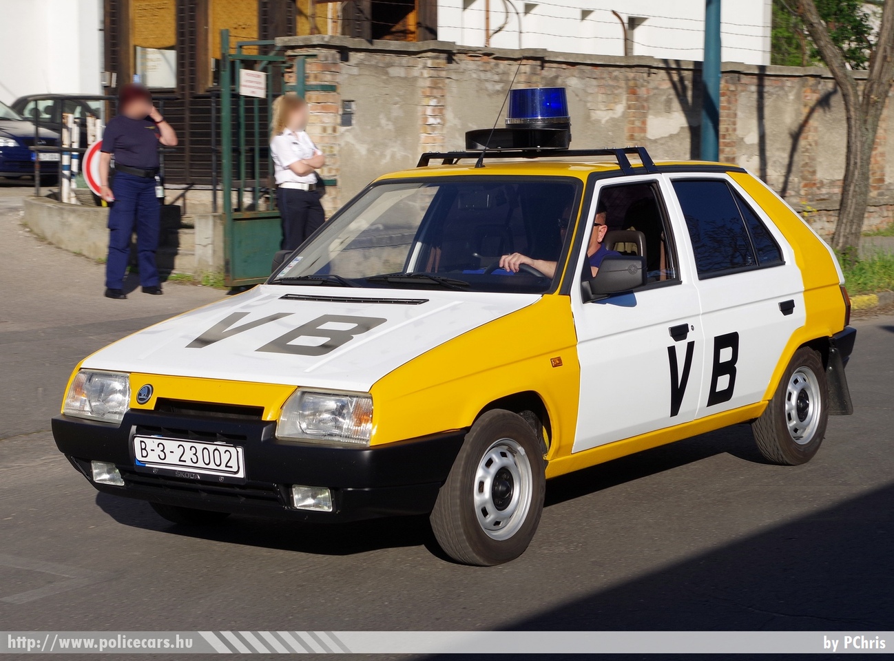 Skoda Favorit, fotó: PChris
Keywords: szlovák Szlovákia rendőr rendőrautó rendőrség police policecar Slovakia slovakian VB