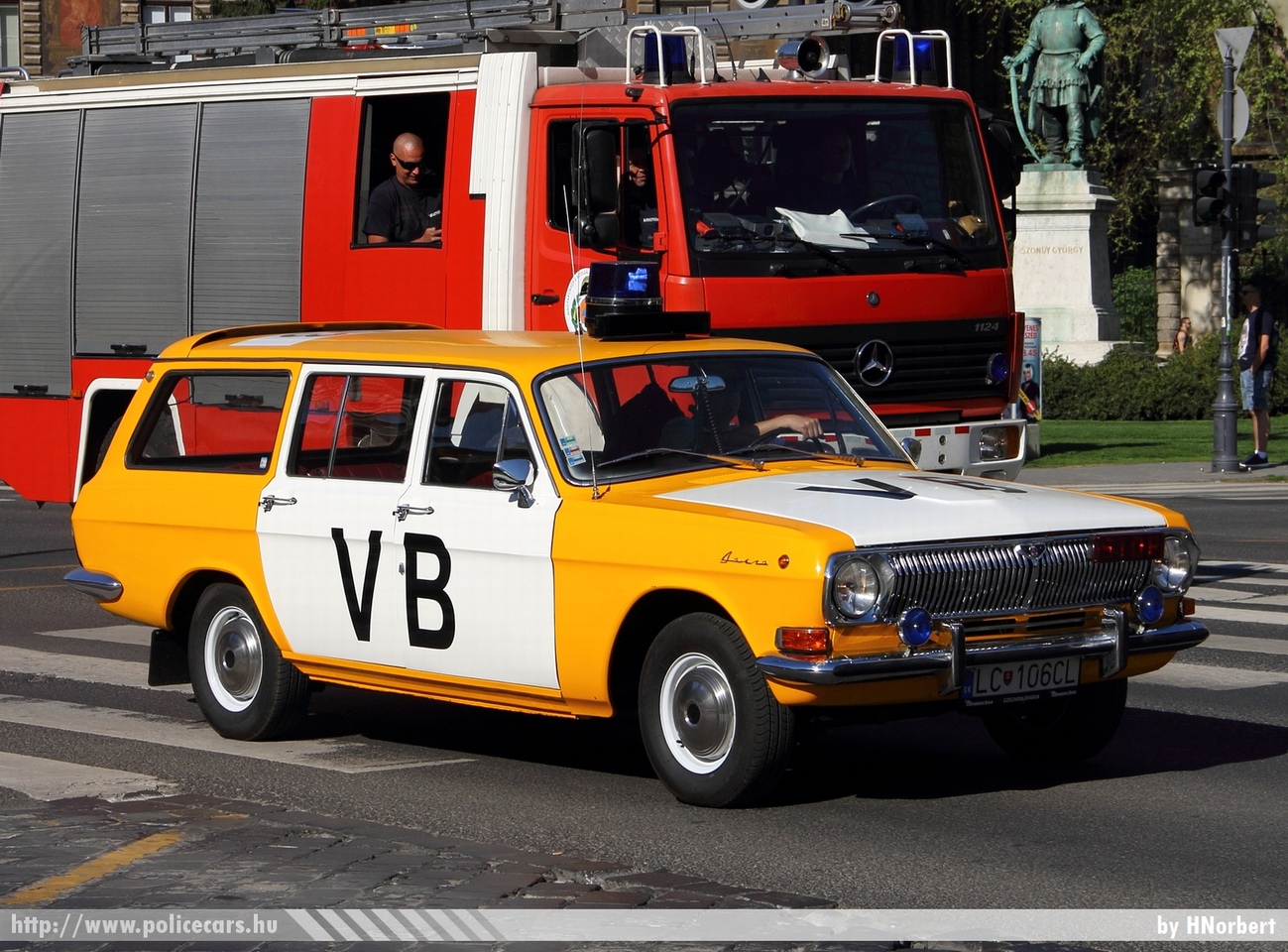 GAZ M-24 Volga Combi, fotó: HNorbert
Keywords: szlovák Szlovákia rendőr rendőrautó rendőrség police policecar Slovakia slovakian VB