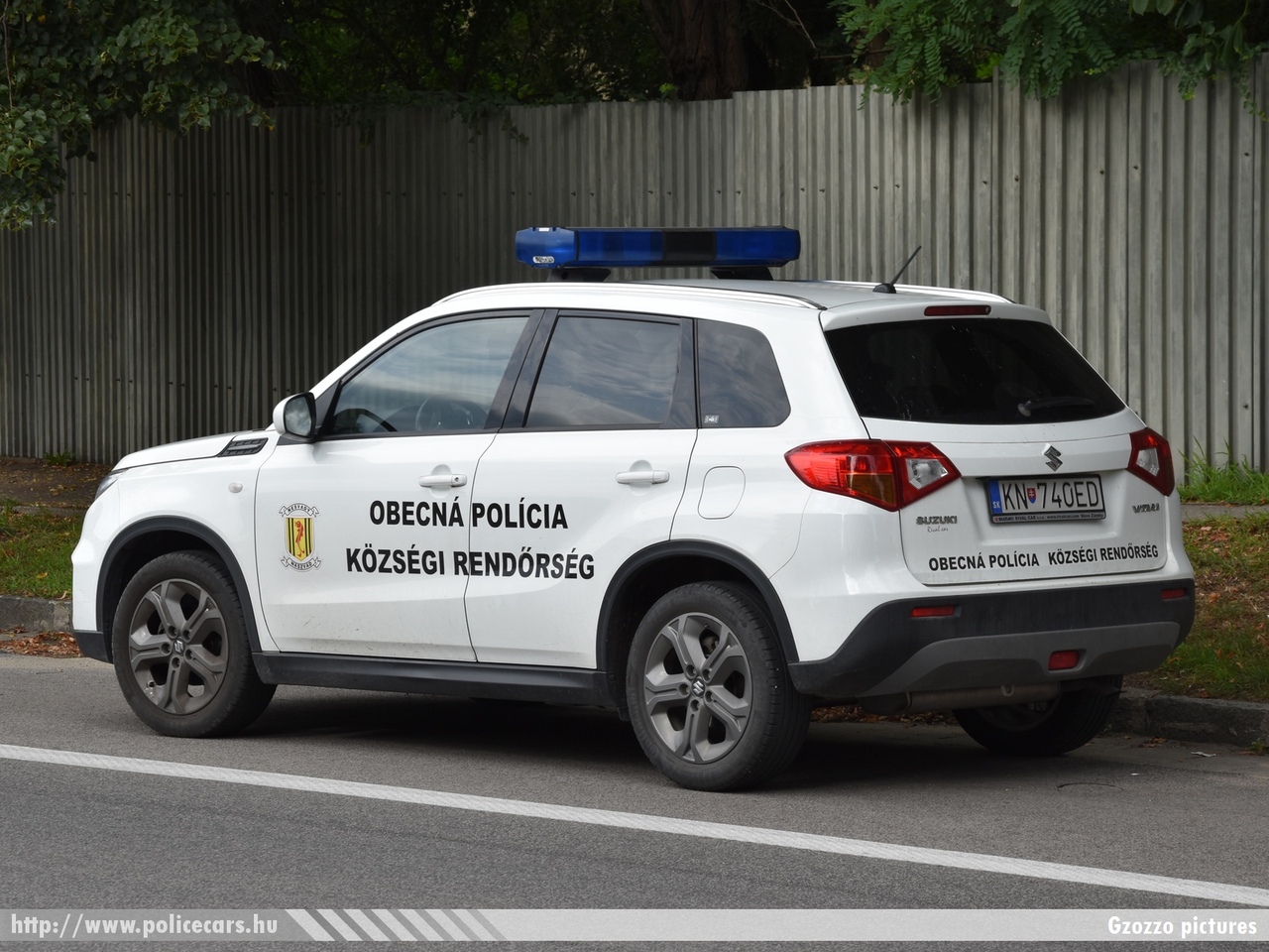 Suzuki Vitara, Naszvadi Községi Rendõrség (Obecná Polícia Nesvady), fotó: Gzozzo pictures
Keywords: szlovák Szlovákia rendőr rendőrautó rendőrség police policecar Slovakia slovakian