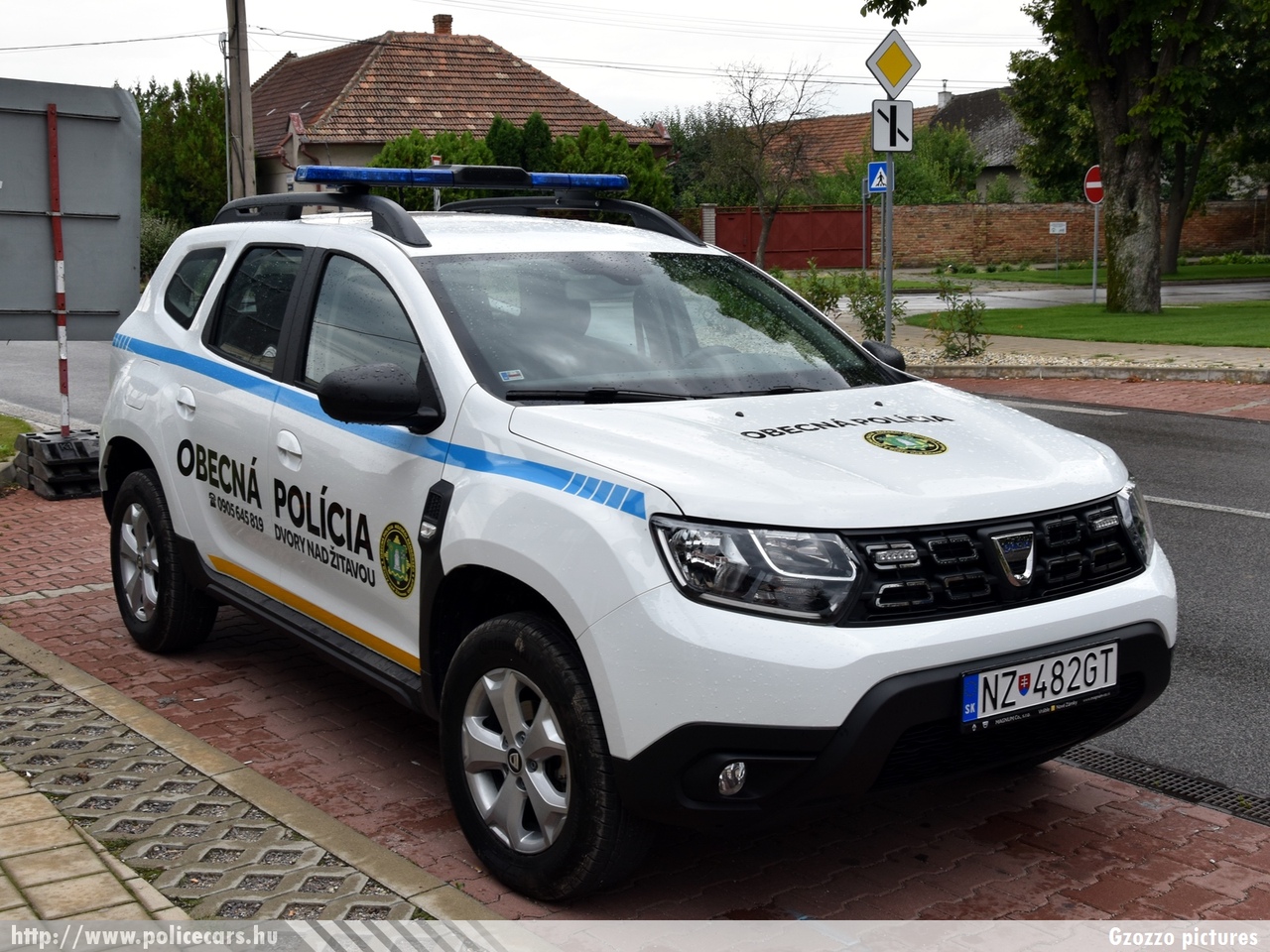 Dacia Duster, Udvardi Községi Rendõrség (Obecná Polícia Dvory nad Zitavou), fotó: Gzozzo pictures
Keywords: szlovák Szlovákia rendőr rendőrautó rendőrség police policecar Slovakia slovakian