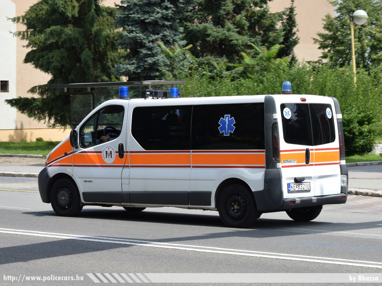 Renault Trafic, fotó: Bbazsa
Keywords: szlovák Szlovákia mentő mentőautó Slovakia slovakian ambulance