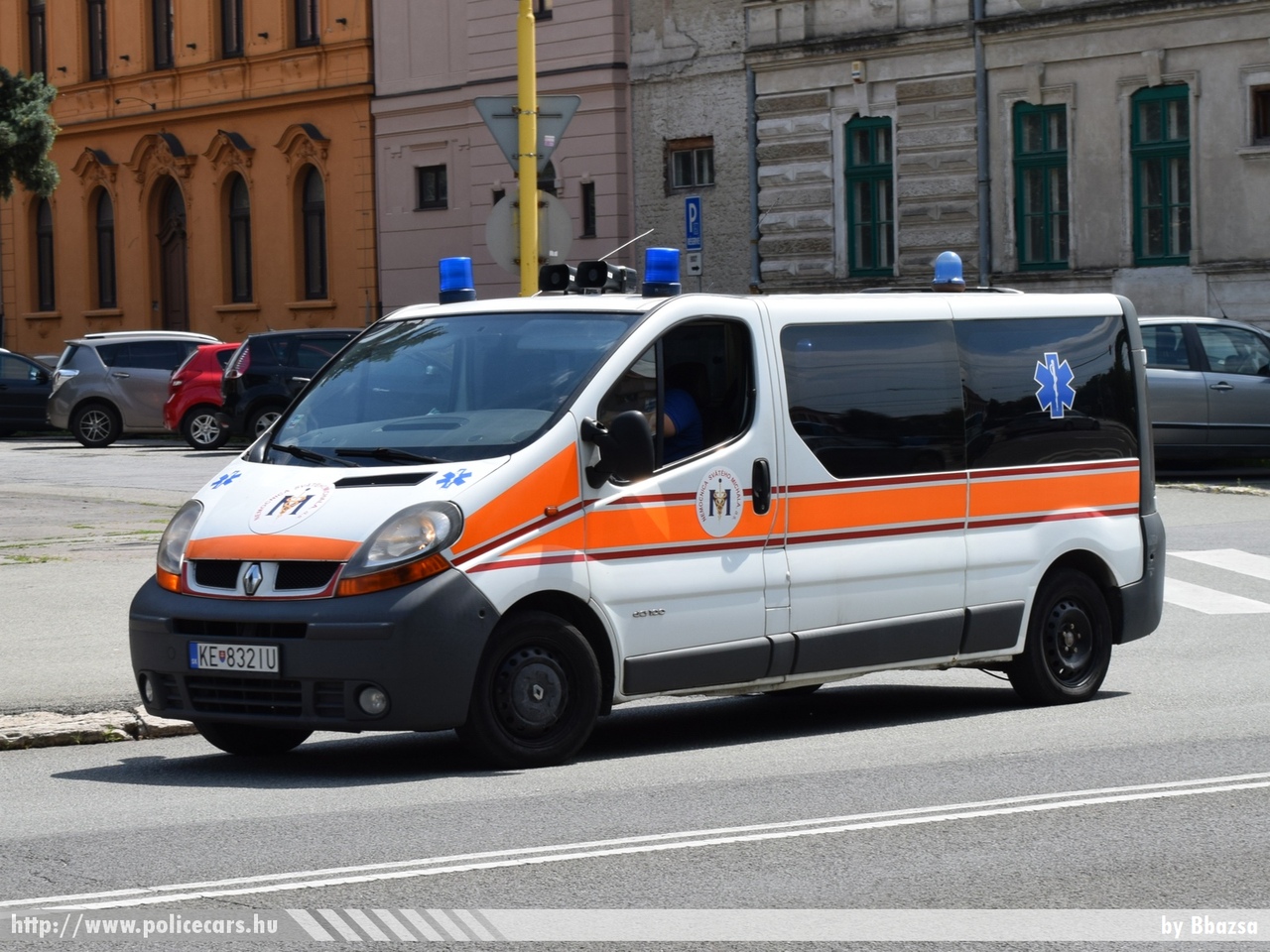 Renault Trafic, fotó: Bbazsa
Keywords: szlovák Szlovákia mentő mentőautó Slovakia slovakian ambulance