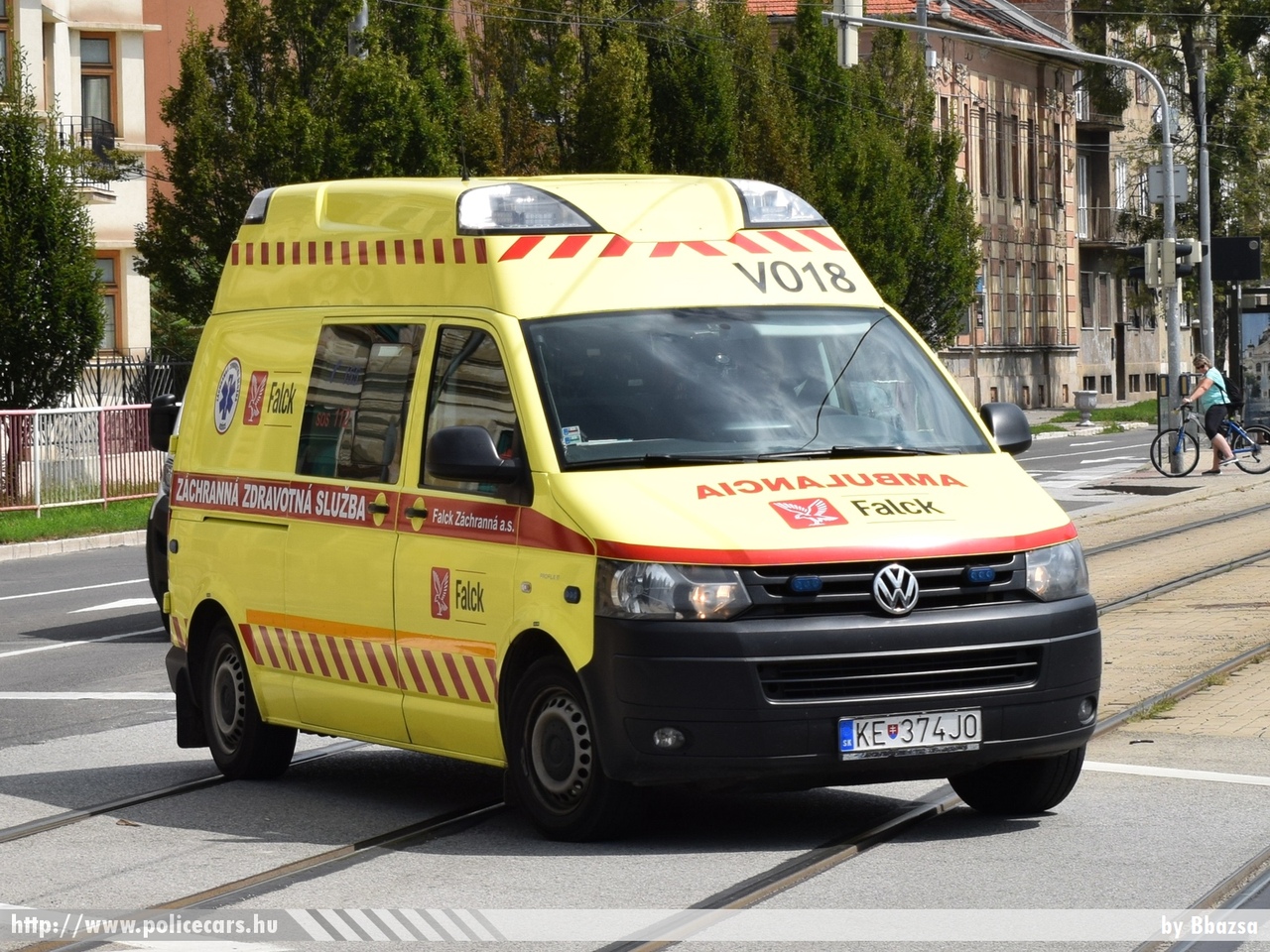 Volkswagen Transporter T5, fotó: Bbazsa
Keywords: szlovák Szlovákia mentő mentőautó Slovakia slovakian ambulance