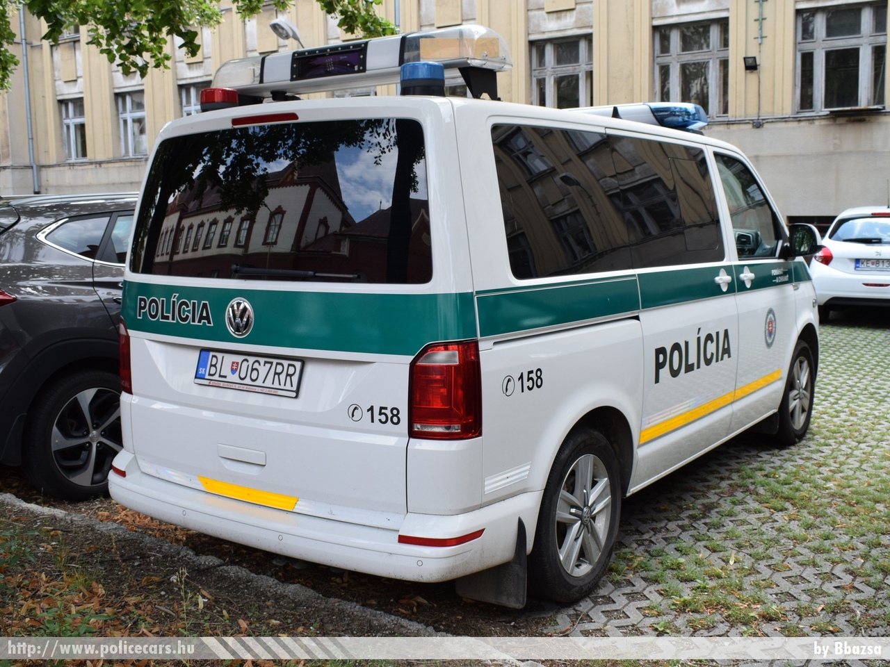 Volkswagen Transporter T5 facelift, fotó: Bbazsa
Keywords: szlovák Szlovákia rendőr rendőrautó rendőrség police policecar Slovakia slovakian
