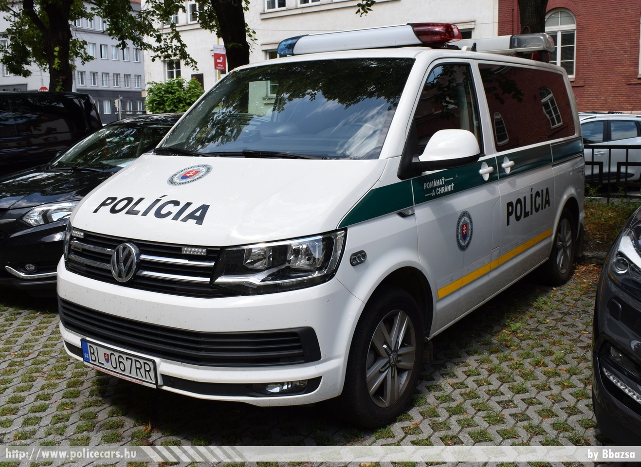 Volkswagen Transporter T5 facelift, fotó: Bbazsa
Keywords: szlovák Szlovákia rendőr rendőrautó rendőrség police policecar Slovakia slovakian