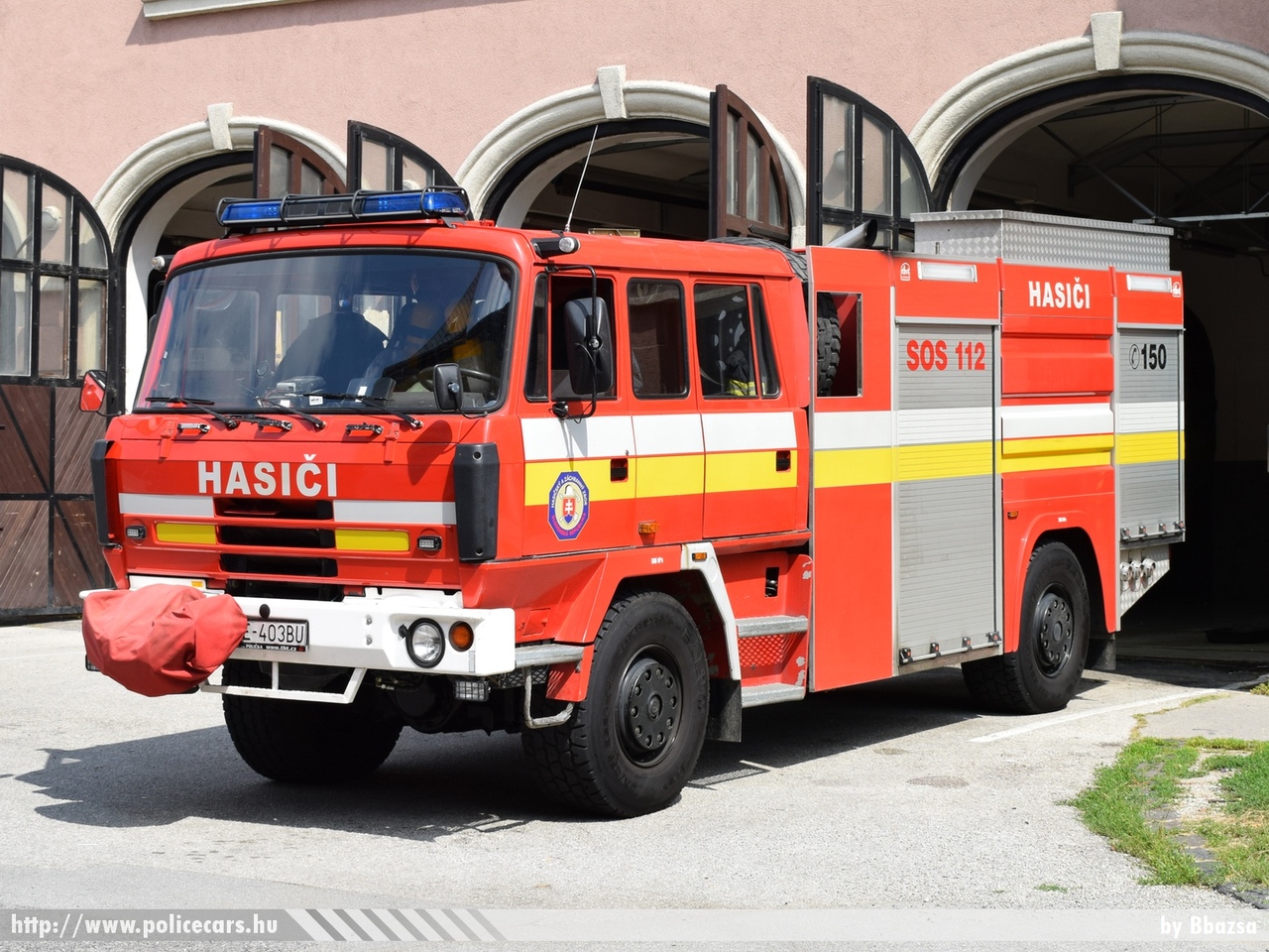 Tatra, fotó: Bbazsa
Keywords: Szlovákia szlovák tûzoltó tûzoltóautó tûzoltóság fire firetruck Slovakia slovakian