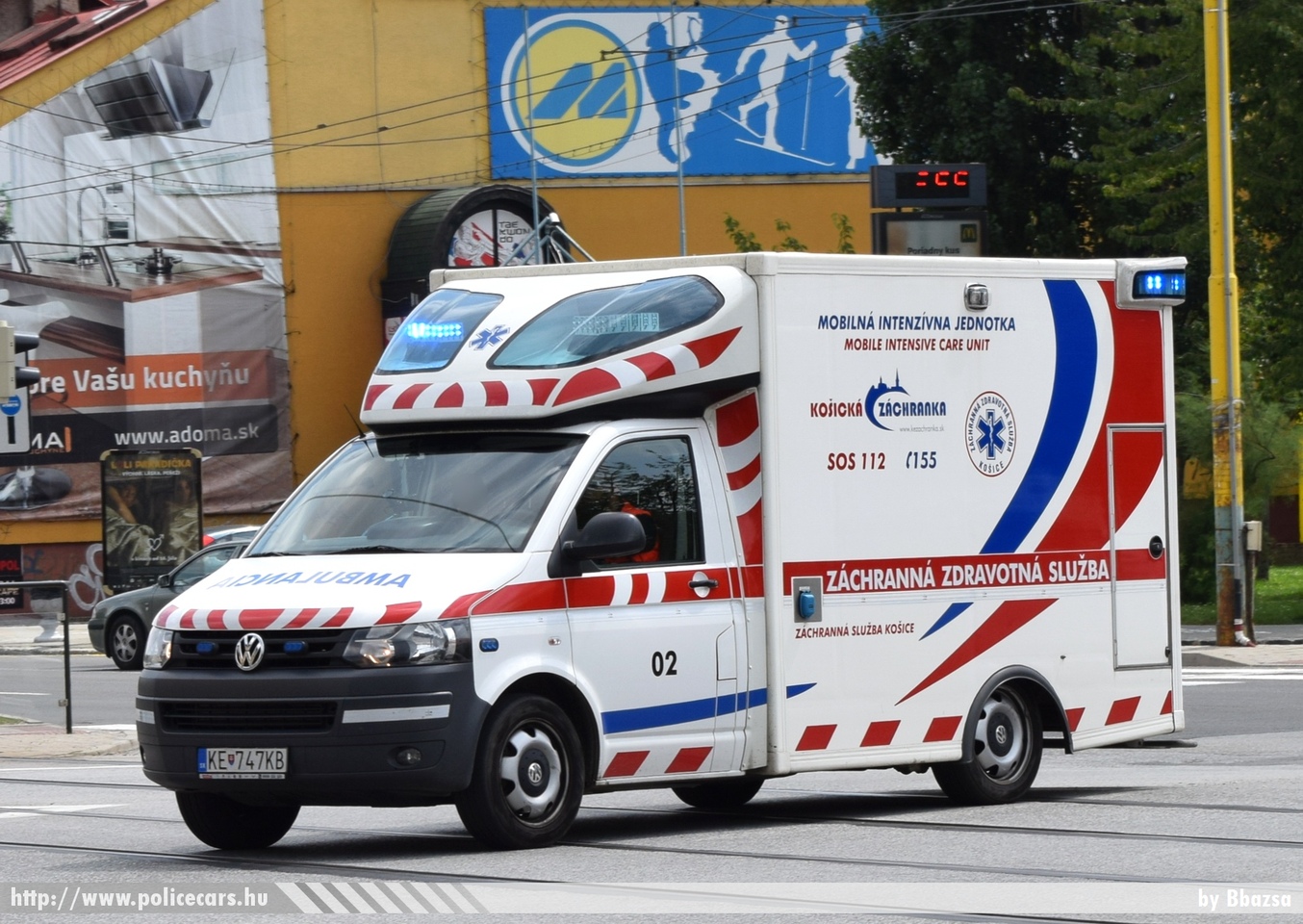 Volkswagen Transporter T5, fotó: Bbazsa
Keywords: szlovák Szlovákia mentő mentőautó Slovakia slovakian ambulance