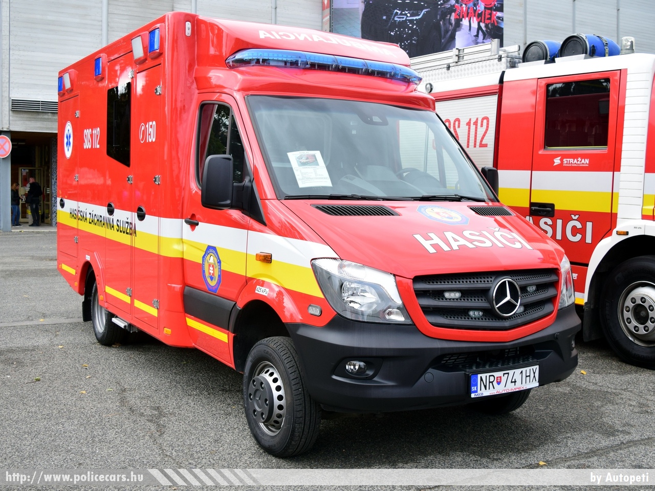 Mercedes Sprinter II facelift, fotó: Autopeti
Keywords: Szlovákia szlovák tûzoltó tûzoltóautó tûzoltóság fire firetruck Slovakia slovakian