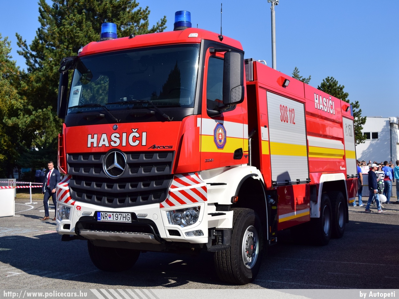 Mercedes Arocs 3351, fotó: Autopeti
Keywords: Szlovákia szlovák tûzoltó tûzoltóautó tûzoltóság fire firetruck Slovakia slovakian