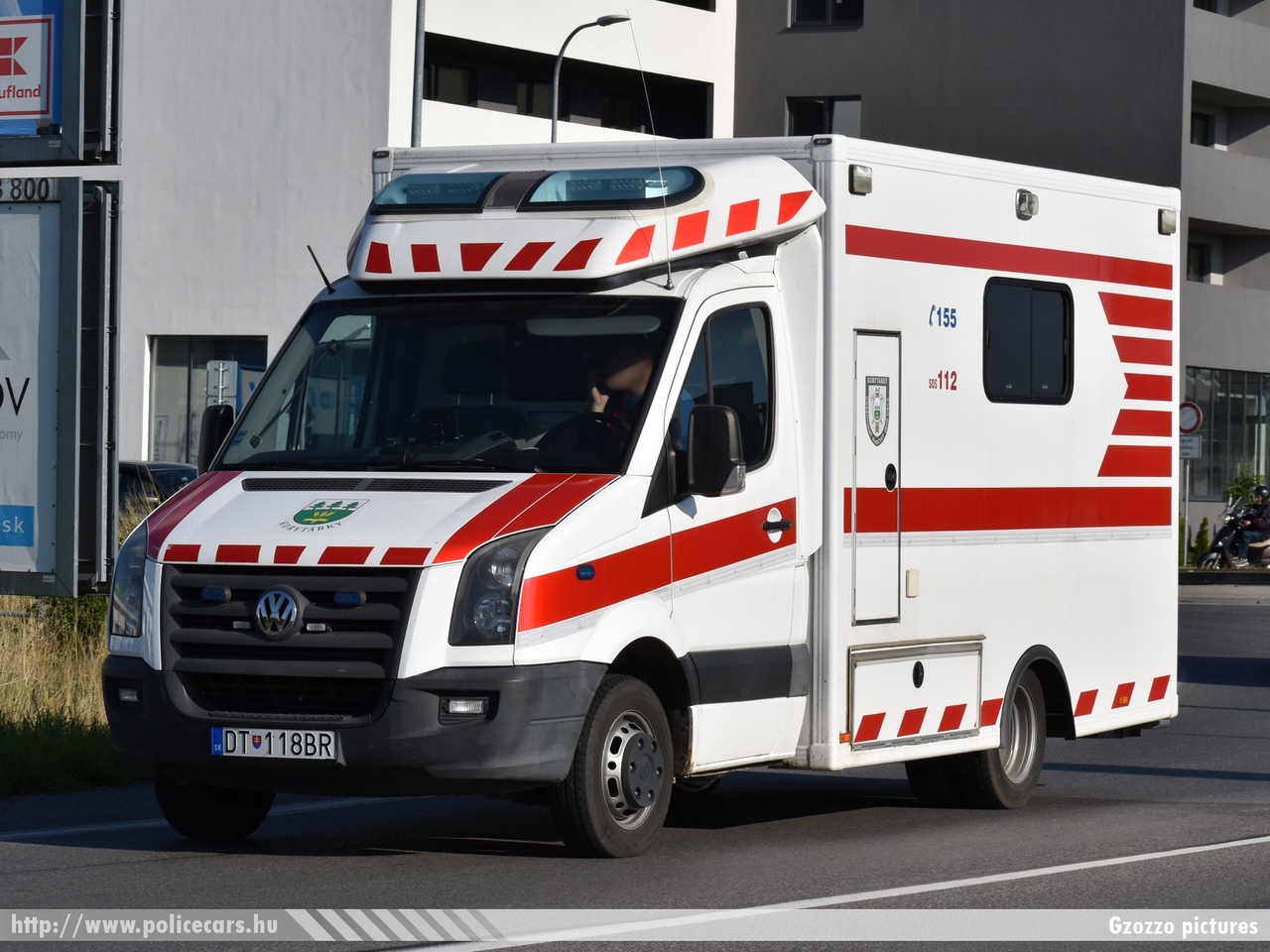 Volkswagen Crafter, Korytarky, fotó: Gzozzo pictures
Keywords: szlovák Szlovákia mentő mentőautó Slovakia slovakian ambulance