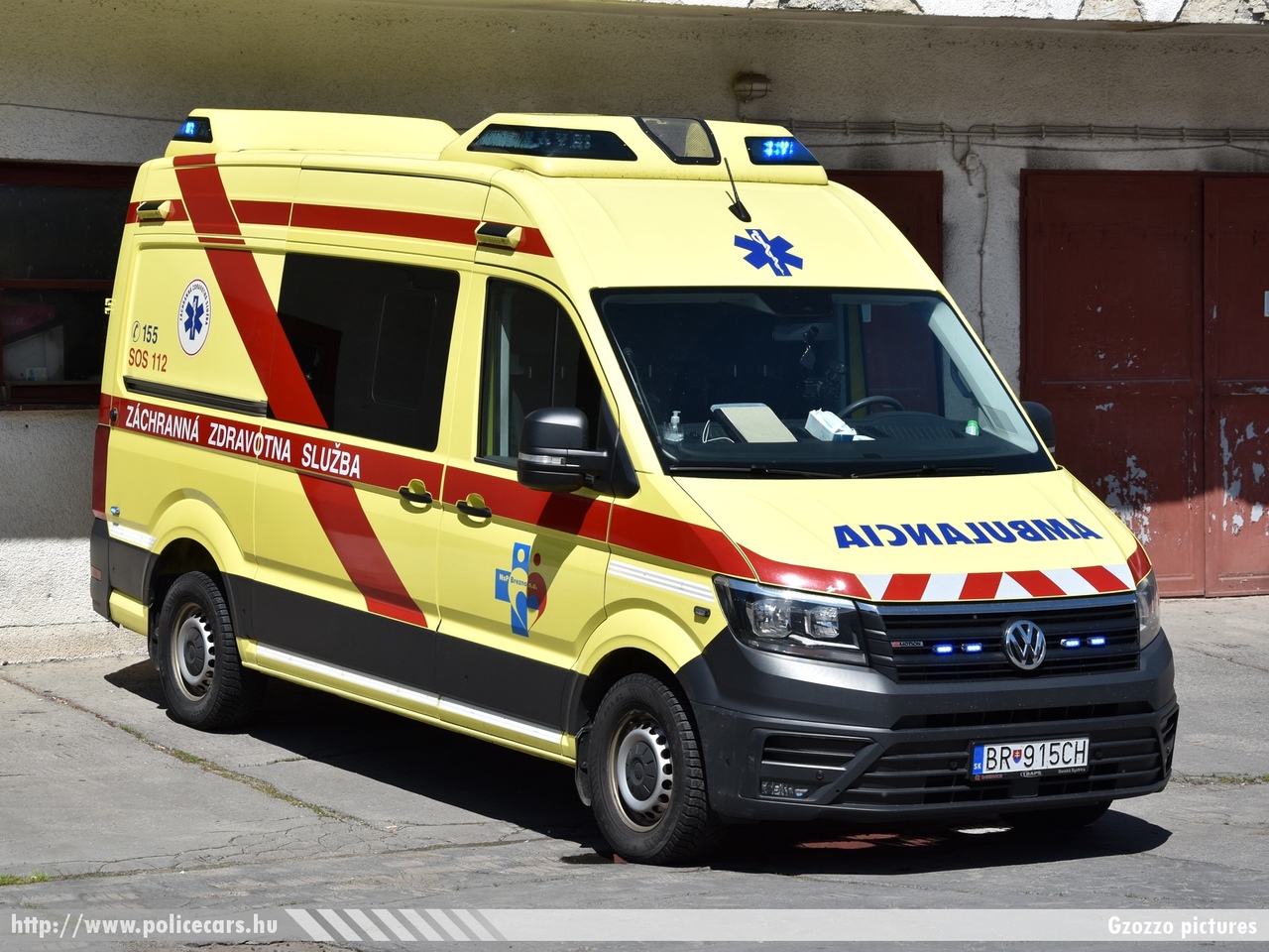 Volkswagen Crafter, Záchranná zdravotná sluzba, Nemocnicou s poliklinikou Brezno, fotó: Gzozzo pictures
Keywords: szlovák Szlovákia mentő mentőmotor Slovakia slovakian ambulance
