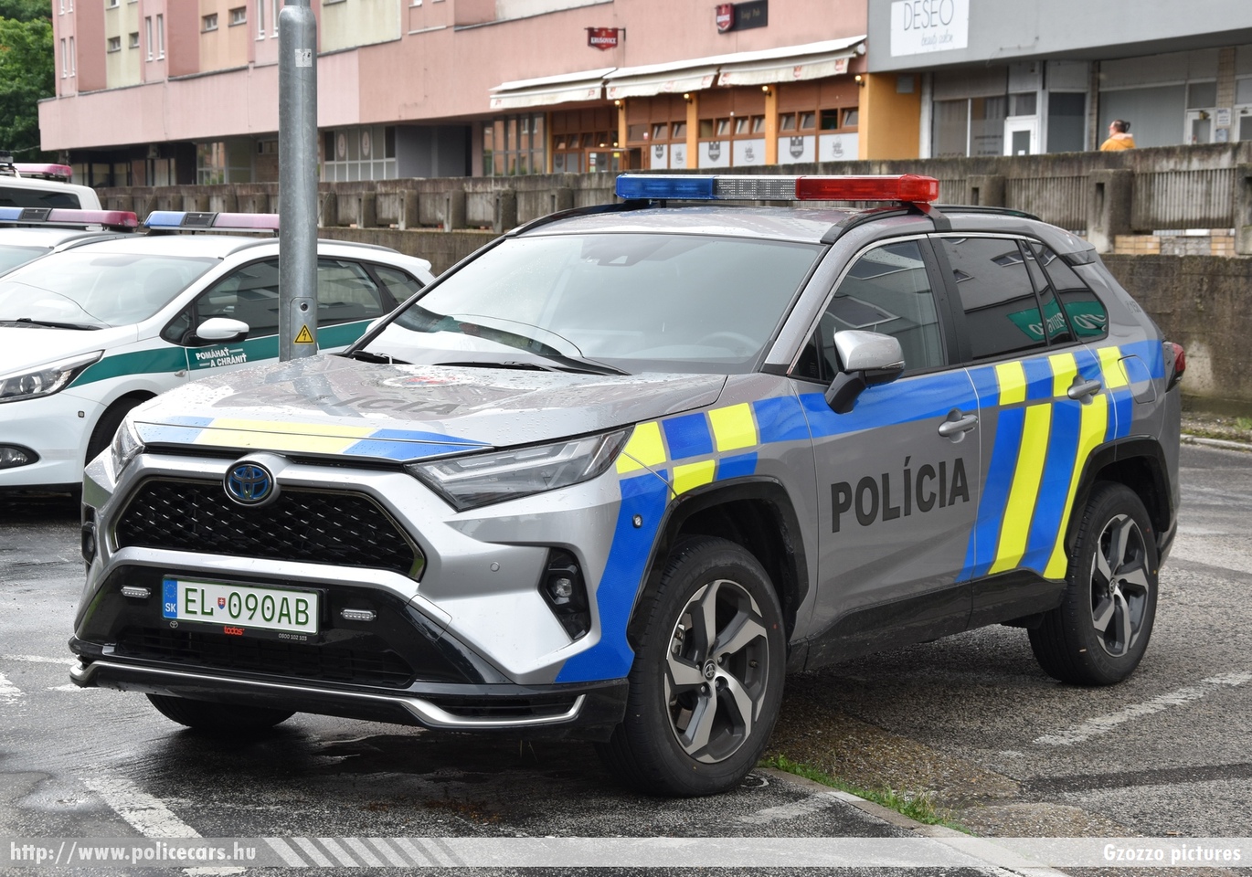 Toyota RAV4 PHEV, Polícia SR Bratislavsky kraj, fotó: Gzozzo pictures
Keywords: szlovák Szlovákia rendőr rendőrautó rendőrség police policecar Slovakia slovakian