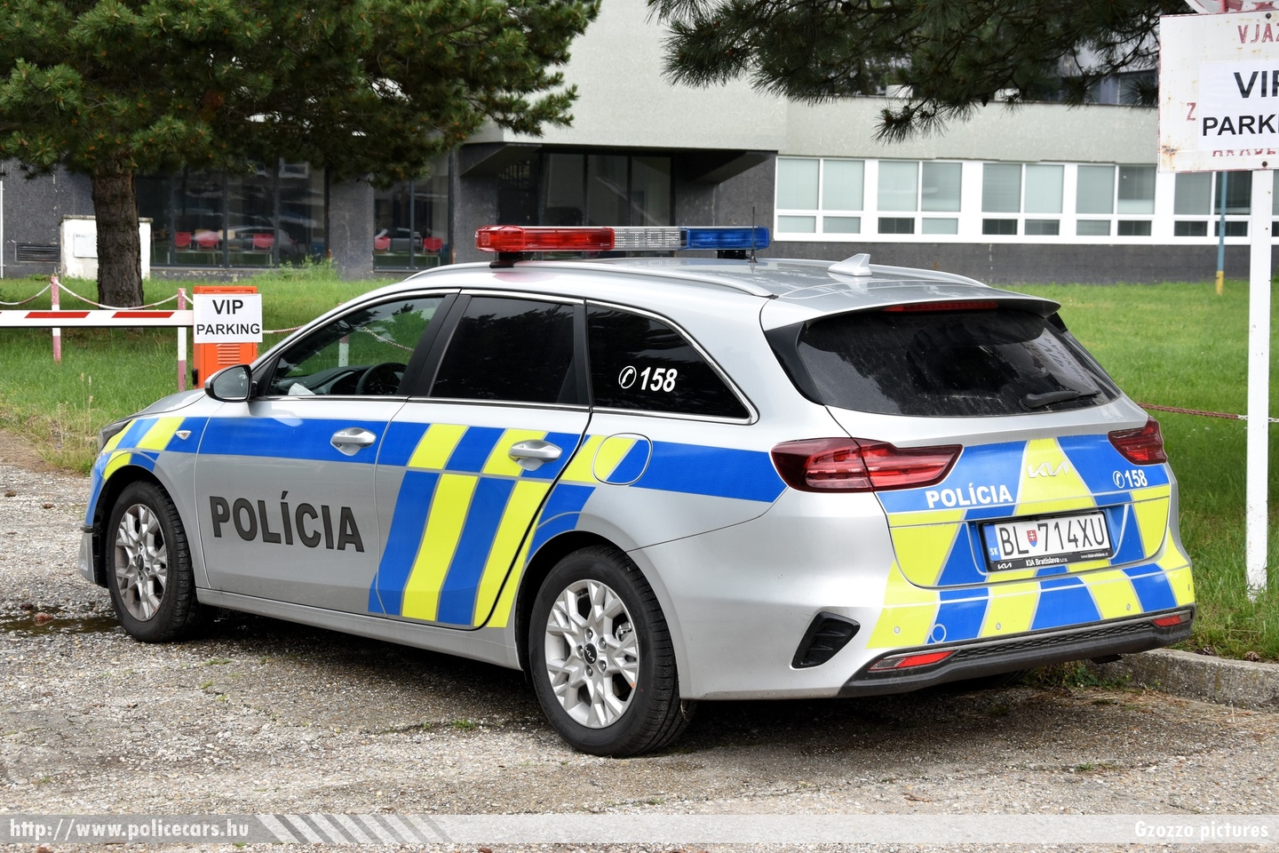 Kia Ceed SW 1,5T-GDI, Polícia SR Bratislavsky kraj, fotó: Gzozzo pictures
Keywords: szlovák Szlovákia rendőr rendőrautó rendőrség police policecar Slovakia slovakian