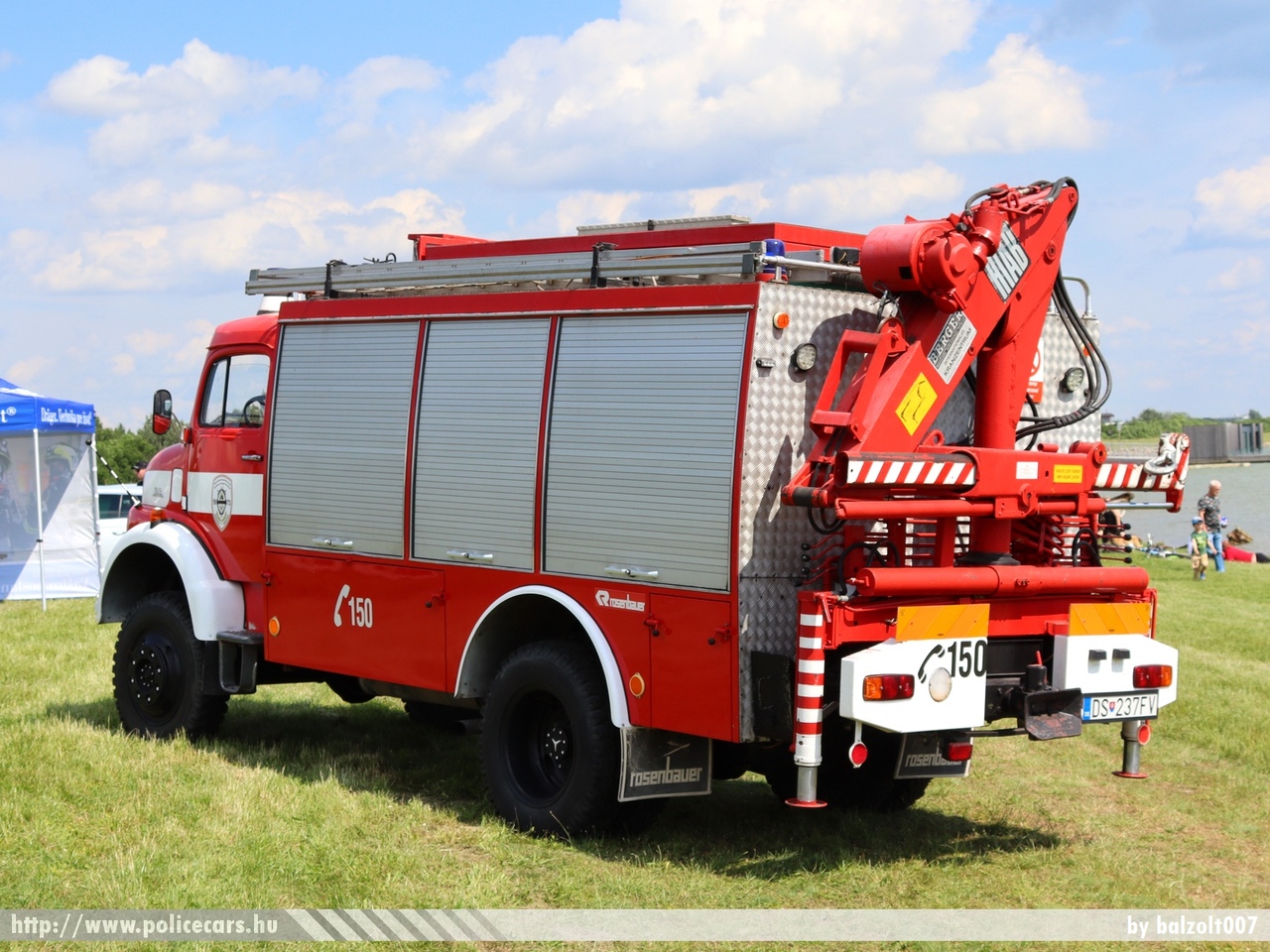 Mercedes-Benz LAF 1113B, Somorjai Önkéntes Tűzoltó Testület - Dobrovolny Hasicsky Zbor Samorín, fotó: balzolt007
Keywords: Szlovákia szlovák tûzoltó tûzoltóautó tûzoltóság fire firetruck Slovakia slovakian