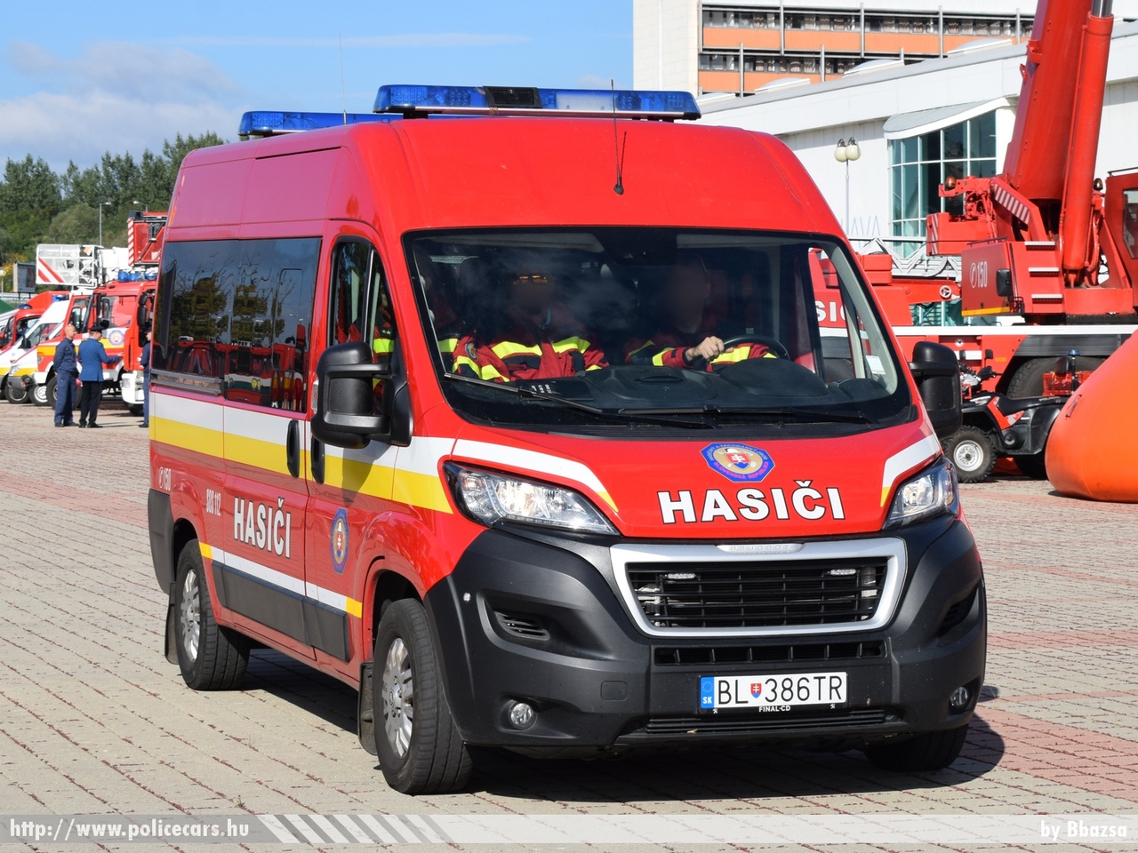 Peugeot Boxer, fotó: Bbazsa
Keywords: Szlovákia szlovák tûzoltó tûzoltóautó tûzoltóság fire firetruck Slovakia slovakian