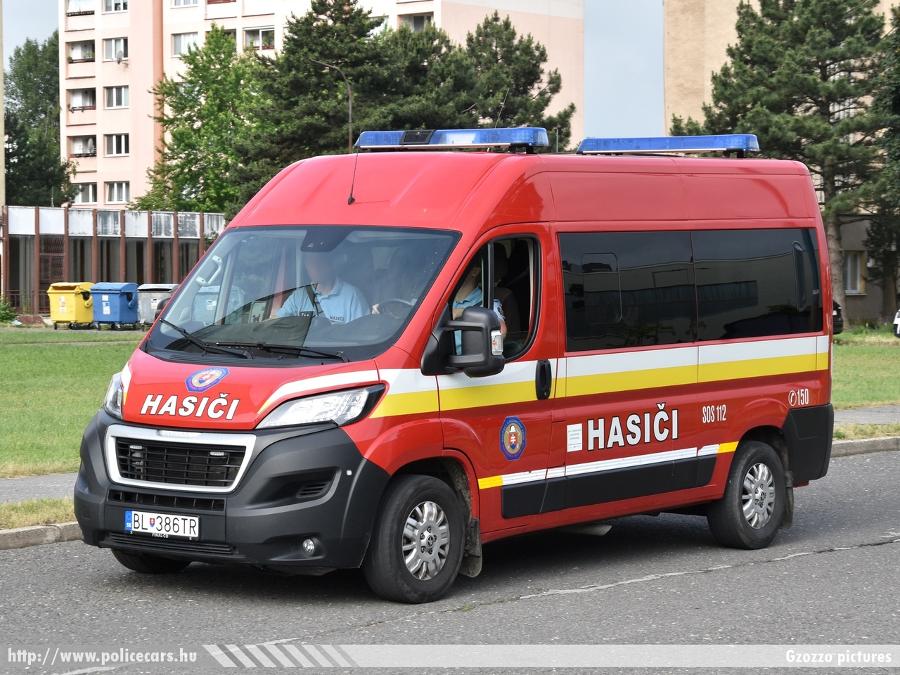Peugeot Boxer, fotó: Gzozzo pictures
Keywords: Szlovákia szlovák tûzoltó tûzoltóautó tûzoltóság fire firetruck Slovakia slovakian