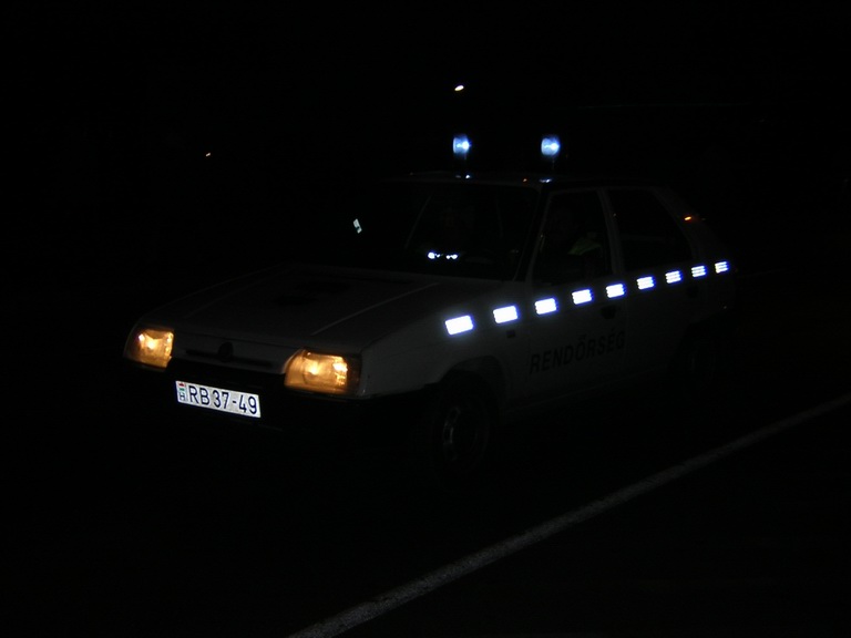 Skoda Favorit, fotó: Gzozzo pictures
Keywords: rendőrautó rendőrség rendőr magyar Magyarország RB37-49 Hungary hungarian police policecar