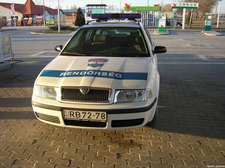 Skoda Octavia, fotó: Gzozzo pictures
Keywords: rendőrautó rendőrség rendőr magyar Magyarország RB72-78 Hungary hungarian police policecar