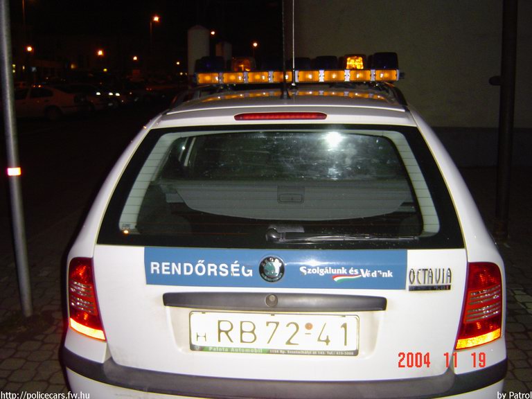 Skoda Octavia, fotó: Patrol
Keywords: rendőrautó rendőrség rendőr magyar Magyarország RB72-41 Hungary hungarian police policecar