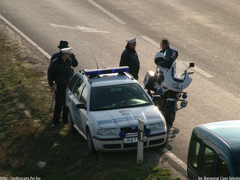 Skoda Octavia, fotó: Baranyai Cser István
Keywords: rendőrautó rendőrség rendőr magyar Magyarország Hungary hungarian police policecar