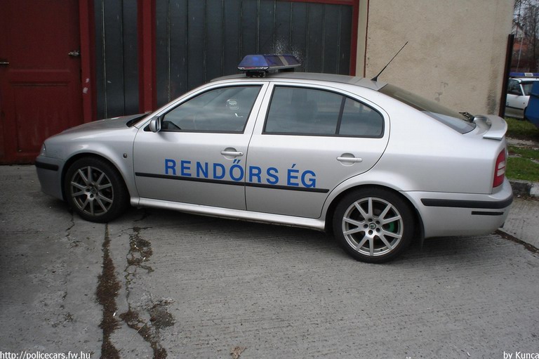 Skoda Octavia RS, fotó: Kunca
Keywords: rendőrautó rendőrség rendőr magyar Magyarország Hungary hungarian police policecar