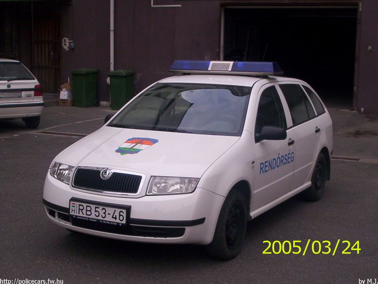 Skoda Fabia, fotó: M.J.
Keywords: rendőrautó rendőrség rendőr magyar Magyarország RB53-46 Hungary hungarian police policecar