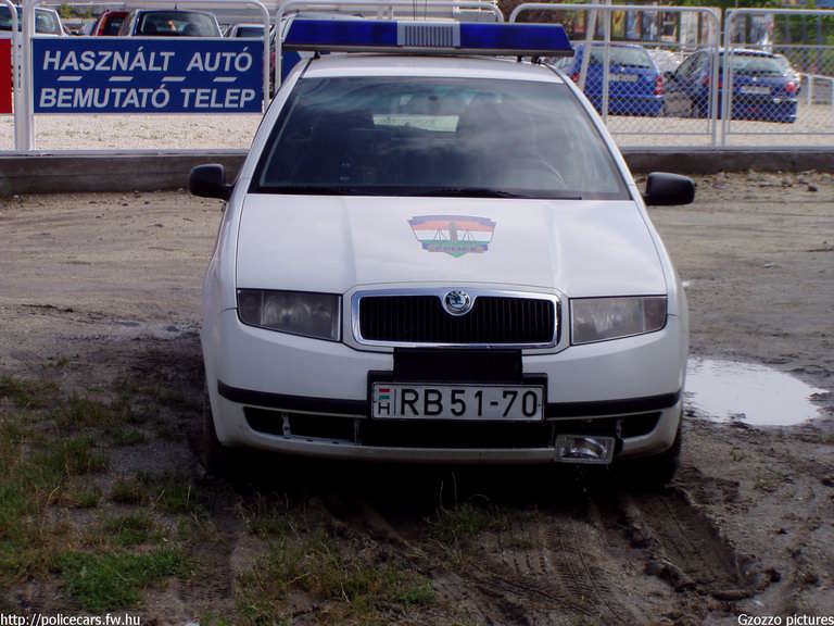 Skoda Fabia, fotó: Gzozzo pictures
Keywords: rendőrautó rendőrség rendőr magyar Magyarország RB51-70 Hungary hungarian police policecar