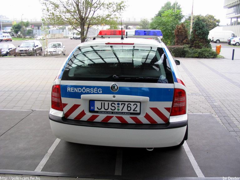 Skoda Octavia, fotó: Dexter
Keywords: rendőrautó rendőrség rendőr magyar Magyarország JUS-762 Hungary hungarian police policecar