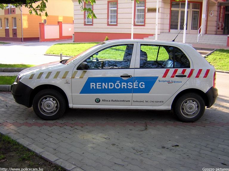 Skoda Fabia, fotó: Gzozzo pictures
Keywords: rendőrautó rendőrség rendőr magyar Magyarország IMX-757 Hungary hungarian police policecar