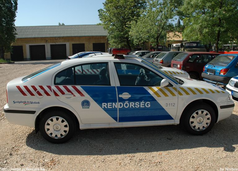 Skoda Octavia, fotó: Norbee
Keywords: rendőrautó rendőrség rendőr magyar Magyarország Hungary hungarian police policecar