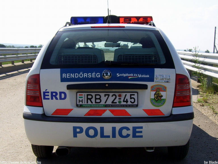 Skoda Octavia, fotó: Blade
Keywords: rendőrautó rendőrség rendőr magyar Magyarország RB72-45 Hungary hungarian police policecar
